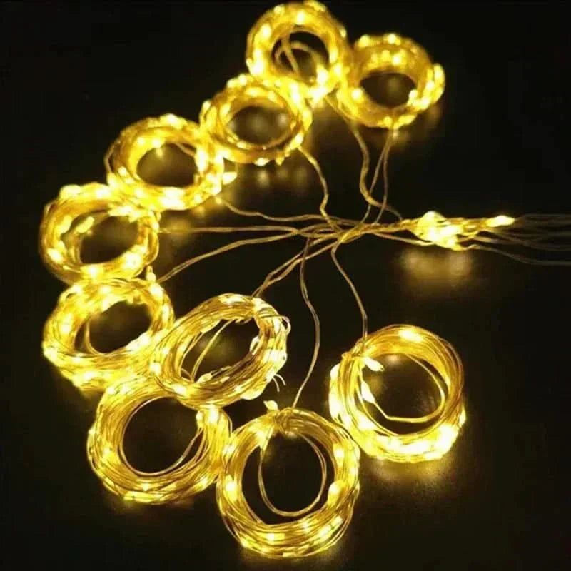 Cortina de Luzes LED Natalinas - Magia e Encanto em Sua Casa